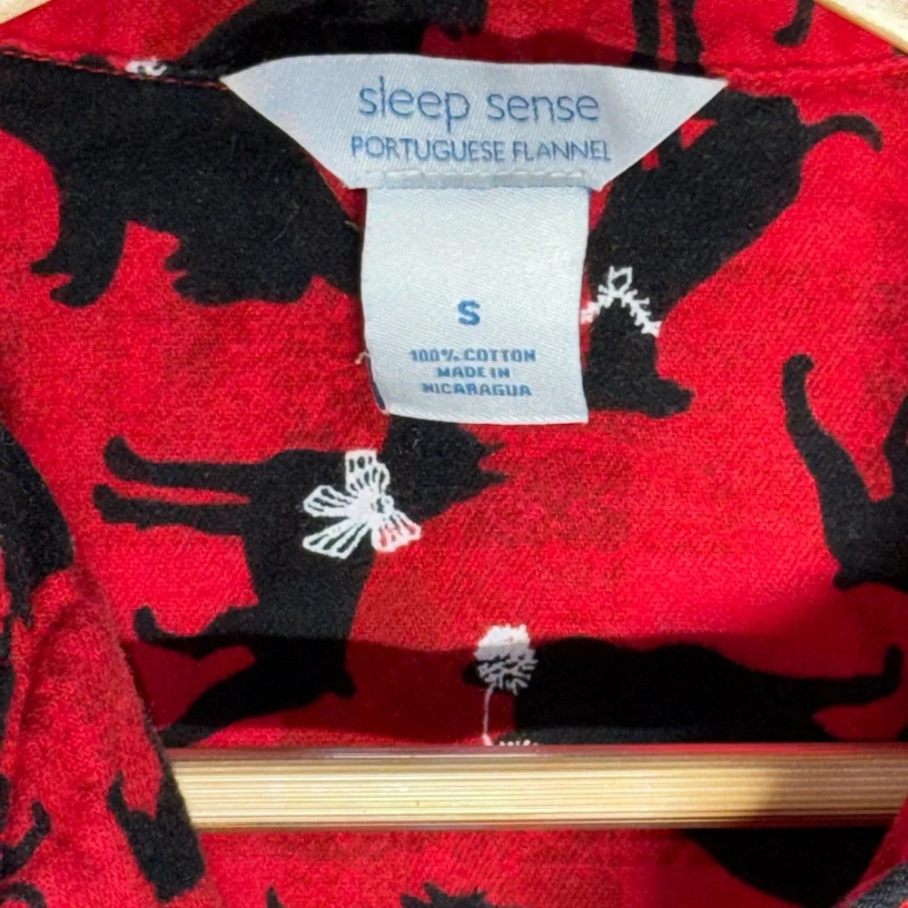 Sleep Sense Women's Red Flannel Pajama Set Dog Print Size Small - Picture 3 of 4